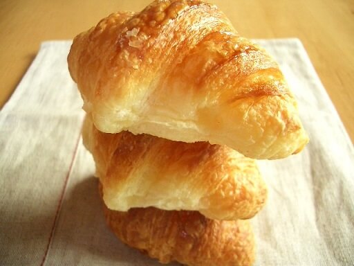 reheat-croissant-in-the-oven