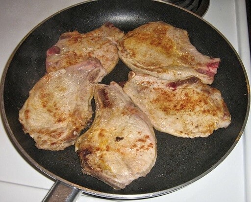 reheat-pork-chops-In-A-Skillet