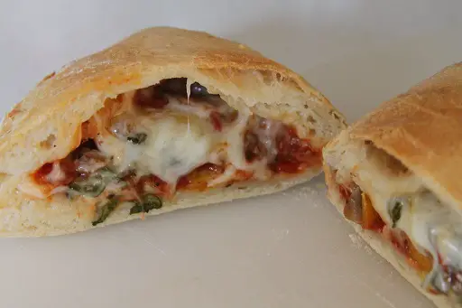 reheat-stromboli-using-a-slow-cooker