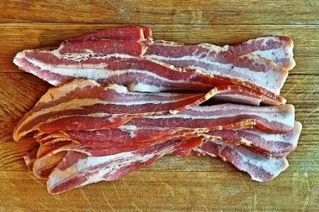 How To Defrost Bacon In The Microwave: A Step-by-step Guide!